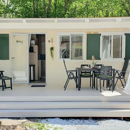 Luxe Mobilehome With Dishwasher And Airconditioning Included Fits 4 Adults And 1 Child, Ameglia, Ligurie, Cinqueterre, North Italy, Beach, Pool, Glamping Kamp alanı *