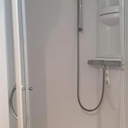 Luxe Mobilehome With Dishwasher And Airconditioning Included Fits 4 Adults And 1 Child, Ameglia, Ligurie, Cinqueterre, North Italy, Beach, Pool, Glamping Kemping